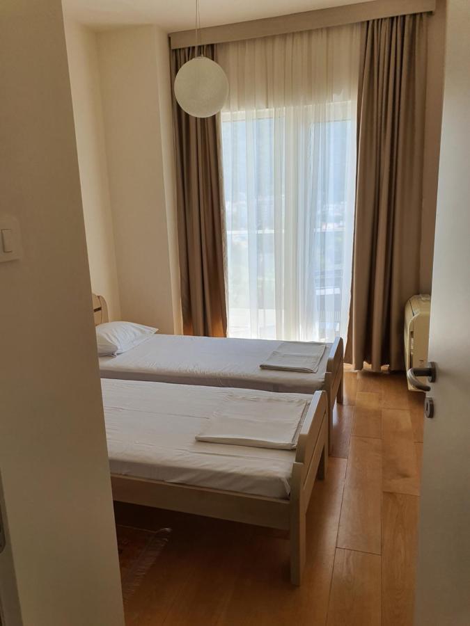 Apartman Lav Tre Canne Apartment Budva Bagian luar foto