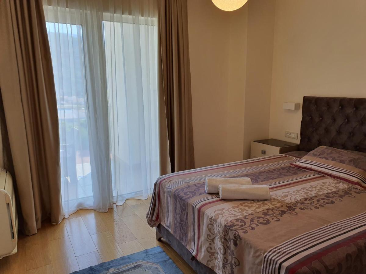 Apartman Lav Tre Canne Apartment Budva Bagian luar foto